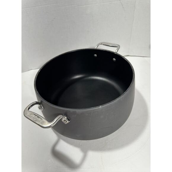 All-Clad HA1 Hard Anodized Nonstick Stockpot | 8 Qt. - 7.6 L Soup Pot No Lid - Picture 6 of 7